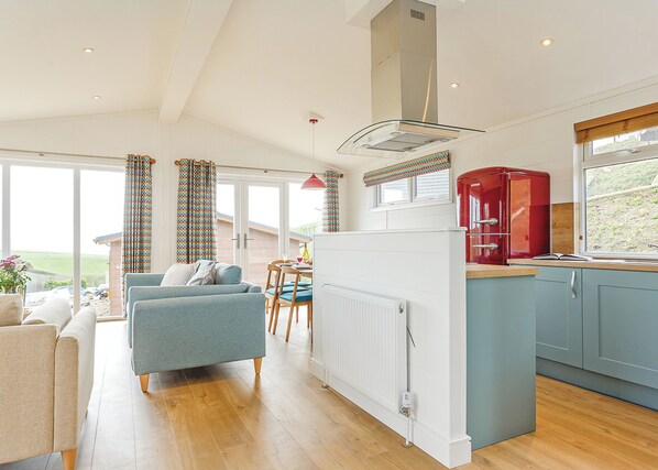 Interior - 1 bedroom accommodation in Sandymouth Bay, Bude (Sandymouth Bay, Bude)