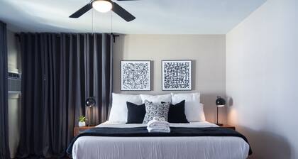 3BR The Montrose Collective B2, Walk to Food & Fun