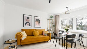 Unclassified image, 3 of 20, button - Apartment Jesienna Poznań by Renters (Poznan)