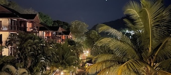 2 bedroom luxury apartment in the Zoetry Marigot Bay Resort with amazing views
