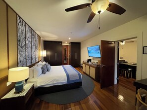 2 soverom, safe på rommet, skrivebord og strykejern/-brett