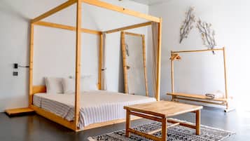 Premium Studio | Select Comfort beds, in-room safe, desk, laptop workspace