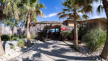 Beach bar