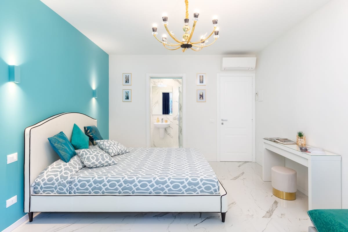 Habitación Deluxe | Edredones de plumas y wifi gratis