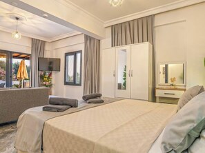 3 bedrooms, iron/ironing board, travel cot, free WiFi