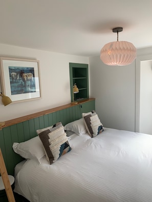 Apartment (Squirrel Away 1 Bed Apartment) | Individually decorated, individually furnished, soundproofing - Squirrel Away Apartment Crieff (Crieff)