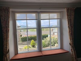 Apartment, 2 Bedrooms (Squirrel Away 2 Bed Apartment) | Mountain view