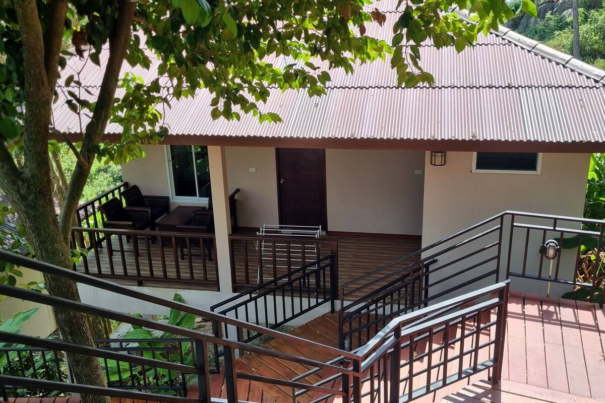 Family Triple Room, 1 Bedroom, Garden View | WiFi (free), bed sheets