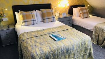 Basic Double or Twin Room | Blackout curtains, iron/ironing board, free WiFi