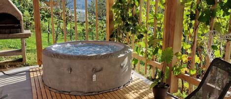 House | Private spa tub
