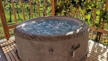 Casa | Tina de hidromasaje privada
