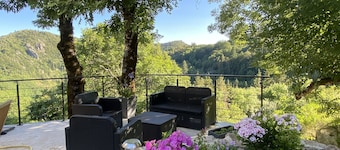 contemporary house breathtaking view