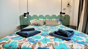 2 slaapkamers, een bureau, wifi, beddengoed