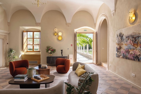 Interior entrance - Palace Natali (Dubrovnik)