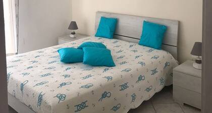 5 minutes from the "MALDIVES OF SALENTO"