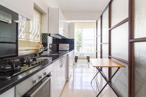 Fridge, microwave, oven, dishwasher