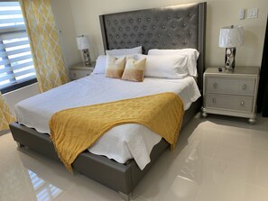 3 bedrooms, iron/ironing board, free WiFi, bed sheets - Sunshine Oasis @Pyramid Point (ocho rios)