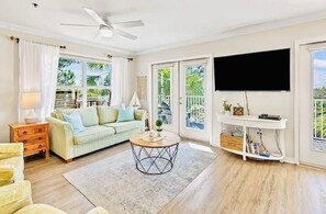 تلفزيون ذكي، مشغل دي في دي، كُتُب