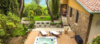 Elegant Florence Villa: Spa & Panoramic Views with Gym, Jacuzzi and Gardens