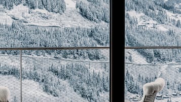 Room (Comfy Plus) | Premium bedding, in-room safe, individually decorated