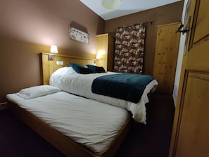 2 chambres, draps fournis