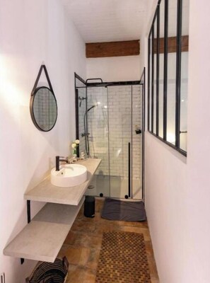 Shower, hair dryer, towels, soap