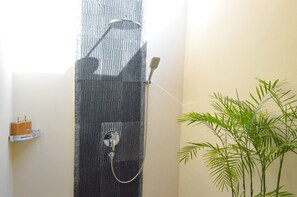 Regadera, regadera tipo lluvia, amenidades de baño gratuitas