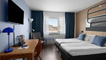 Family Room, Multiple Beds, Non Smoking | Desk, laptop workspace, free WiFi, bed sheets