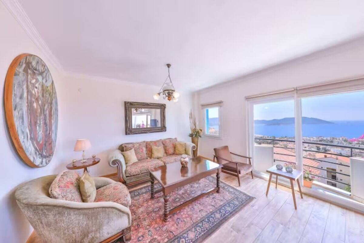 Deniz Manzarali B-3 3+1 | Coin séjour