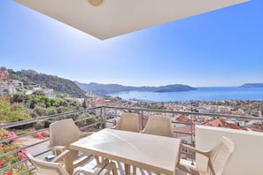Deniz Manzarali B-6 3+1 | Living area
