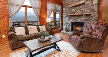 Incredible Mountain Views Near Dtown Gatlinburg!