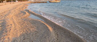 300 meters to the beach, with sea view and garden