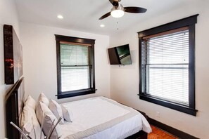 8 bedrooms, iron/ironing board, free WiFi, bed sheets