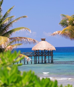 كراسي للتشمس، مناشف للشاطئ