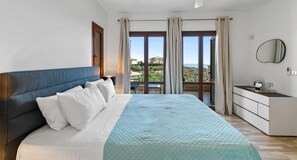 3 makuuhuonetta, silitysrauta/-lauta, ilmainen Wi-Fi, vuodevaatteet