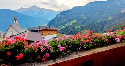 Apartment in Hippach With Mountain Views