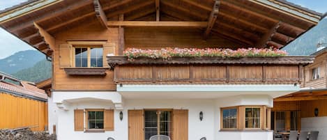 Maison | Restauration en plein air
