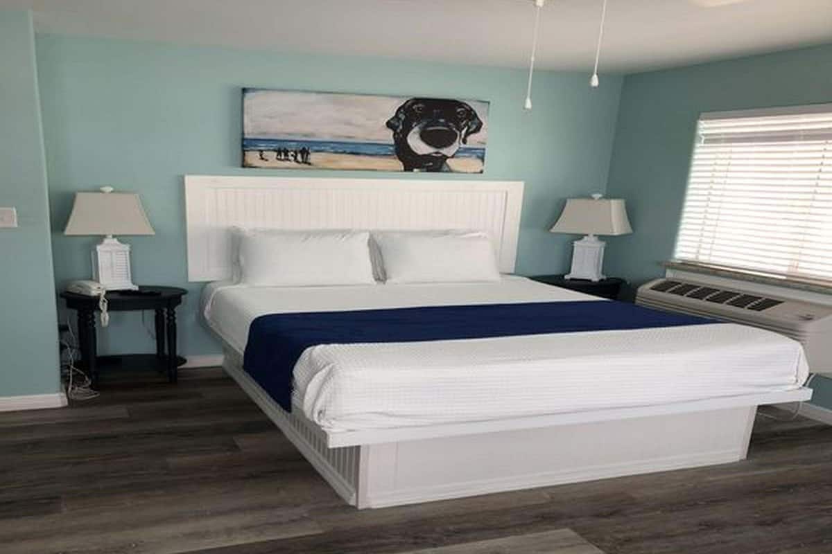 Condo, 2 Bedrooms | WiFi (free)