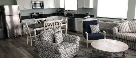 Condo, 1 Bedroom | Living area