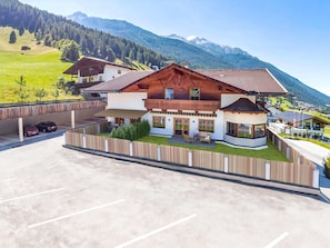 Apartment | Exterior