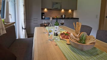Apartment | Eigene Küche | Hochstuhl