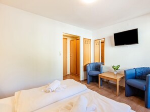 Apartment | 8 bedrooms, bed sheets - Group Holiday Apartment in Oberau With Pool use (Wildschönau)