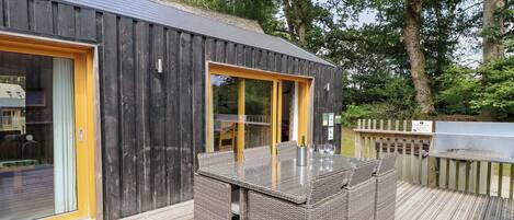 Cottage | Property grounds