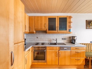 Private kitchen - Holiday Home in Zillertal Near Ski Slopes (Bruck am Ziller)