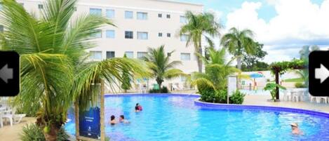 Outdoor pool, a heated pool