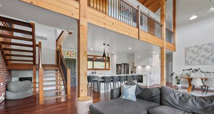 Gorgeous Stone Barn in the Adelaide Hills