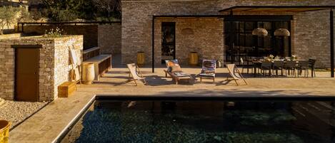 Piscine extérieure, piscine chauffée