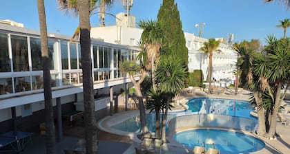 Flipflop Cala Mandía Hotel