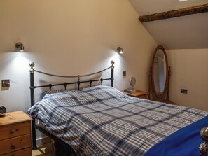 1 quarto, Wi-Fi de cortesia, roupa de cama