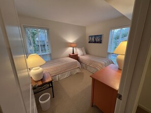 3 bedrooms, iron/ironing board, WiFi